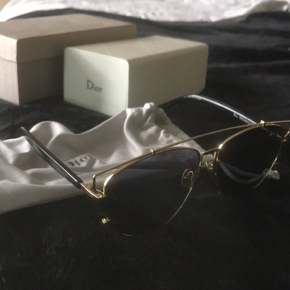 Dior Sunglasses - Picture 2 of 4